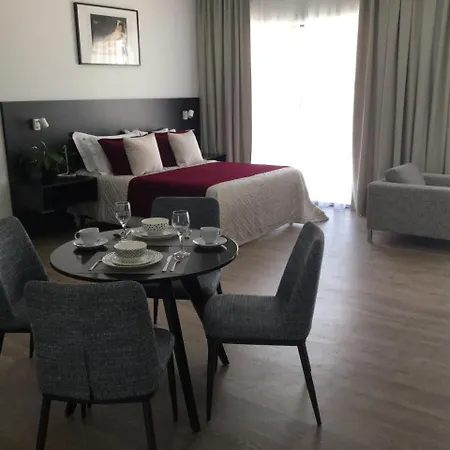Large Holiday Apartments Lägenhet Larnaca