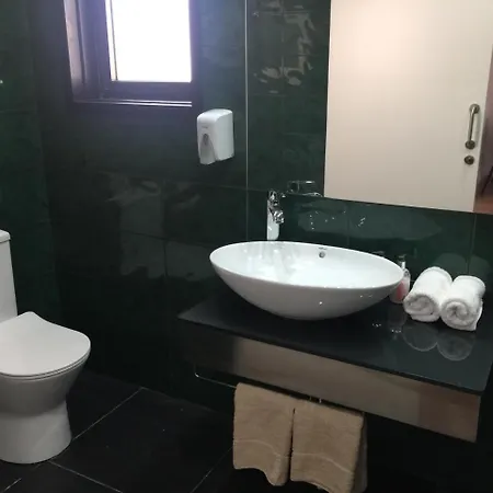 Apartment Large Holiday Apartments Larnaca